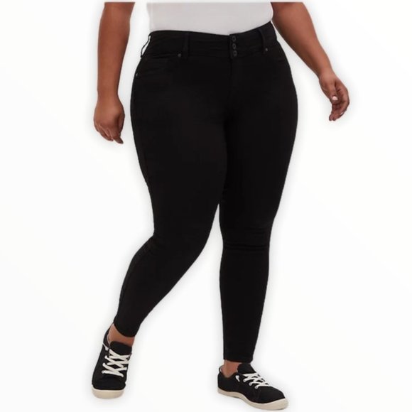 Torrid First at Fit Black Denim Jeans 28 R - Picture 2 of 2